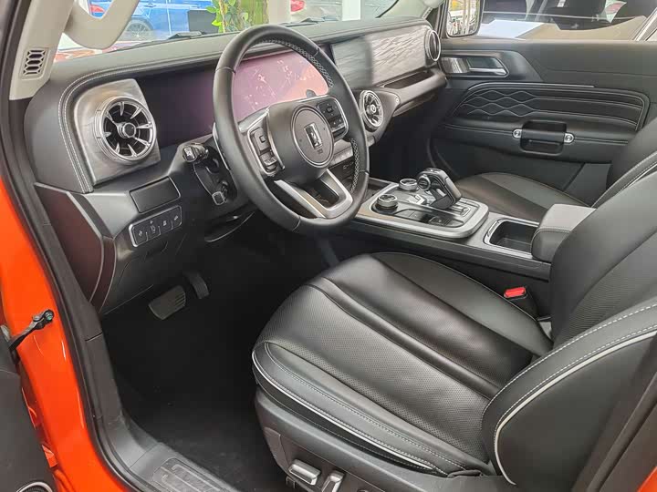 Фото 4 - Tank 300