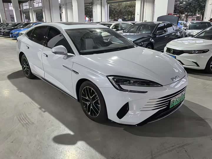 Фото 2 - BYD Seal