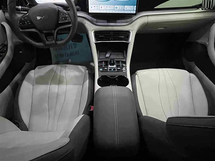 Фото 15 - BYD Song Plus Hybrid/EV