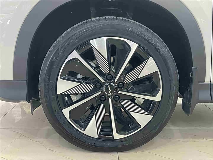 Фото 8 - BYD Song Plus Hybrid/EV