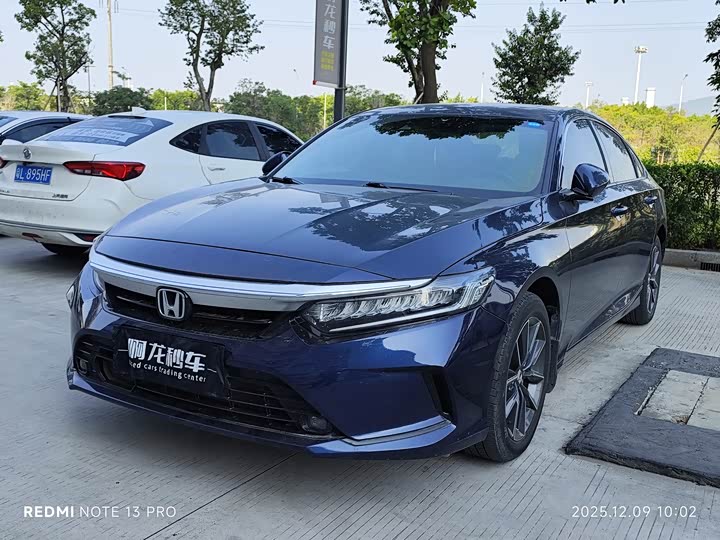 Фото 1 - Honda Inspire