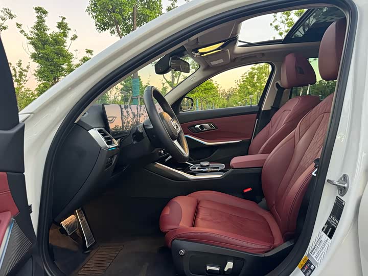 Фото 10 - BMW i3