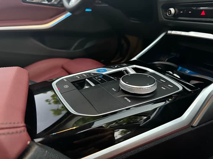 Фото 16 - BMW i3