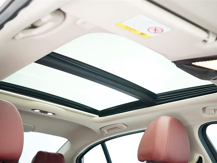 Фото 12 - BMW i3