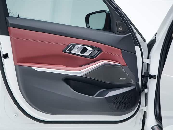 Фото 18 - BMW i3