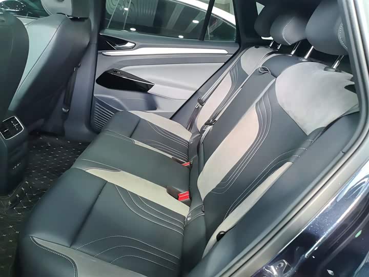 Фото 17 - Volkswagen ID.4 Crozz