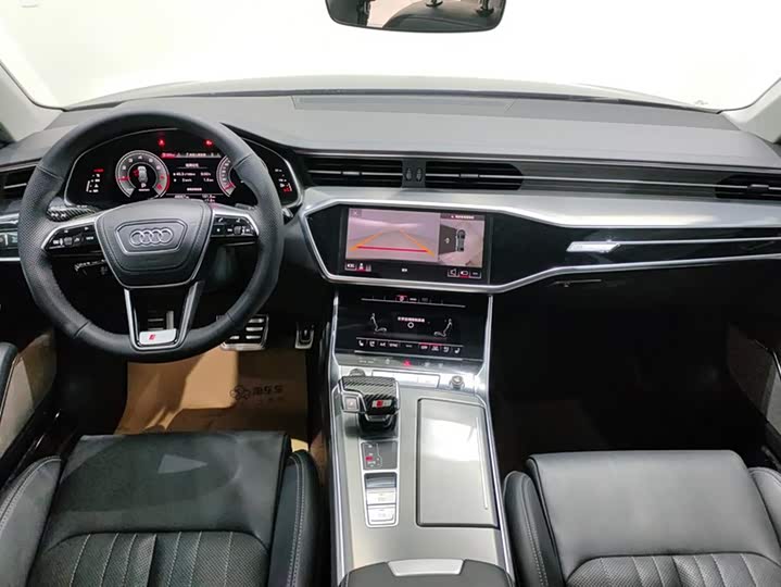 Фото 12 - Audi A6L