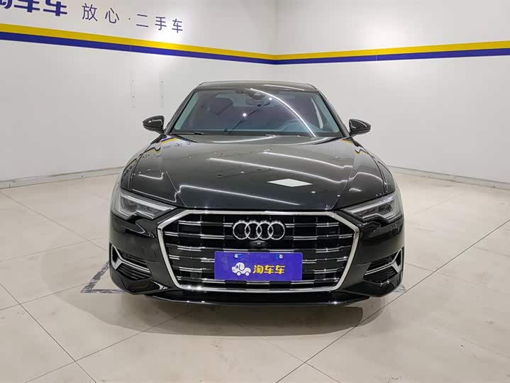 Фото 2 - Audi A6L