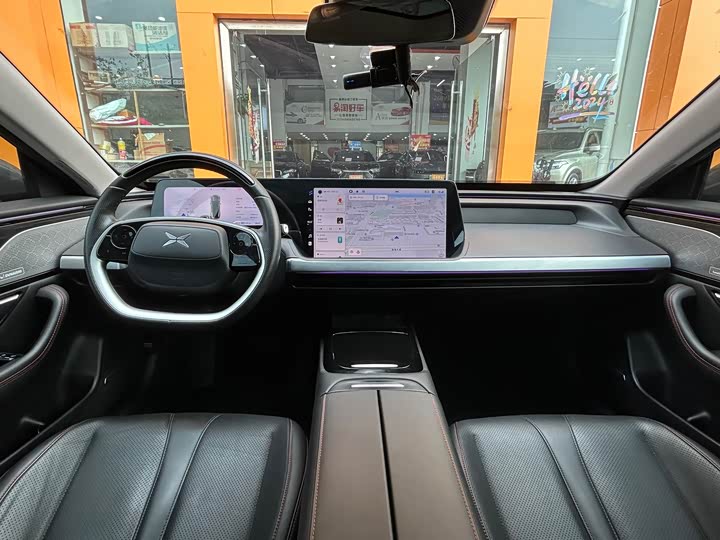 Фото 10 - XPeng P7