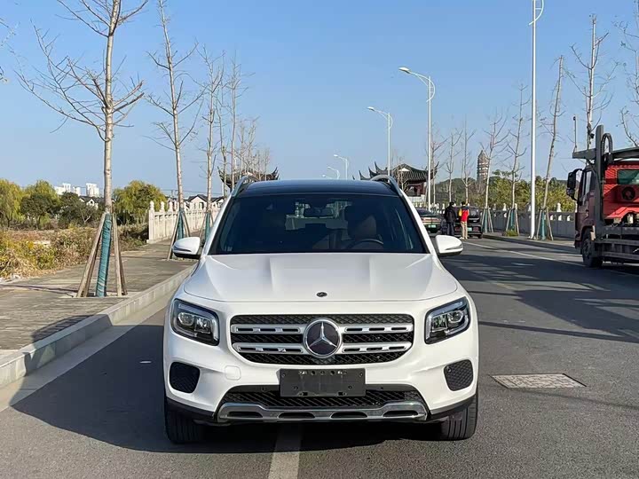 Фото 2 - Mercedes-Benz GLB-Class