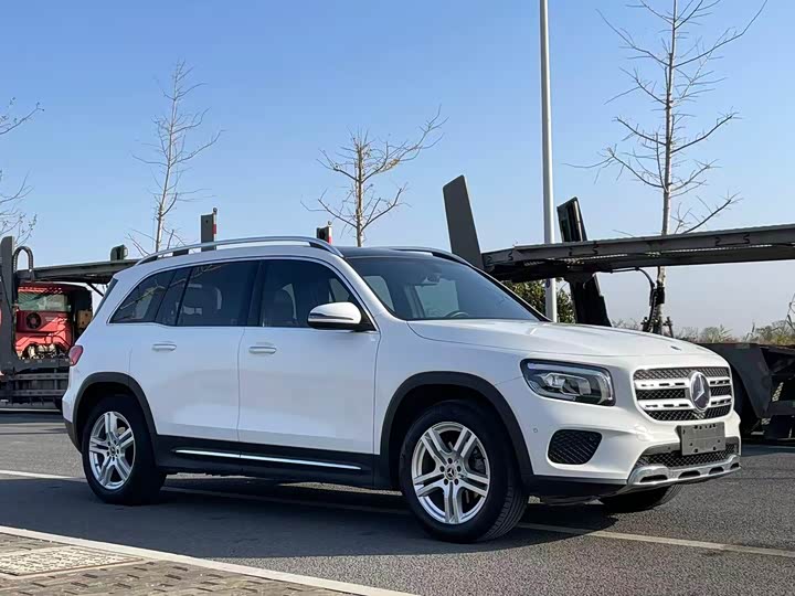 Фото 3 - Mercedes-Benz GLB-Class