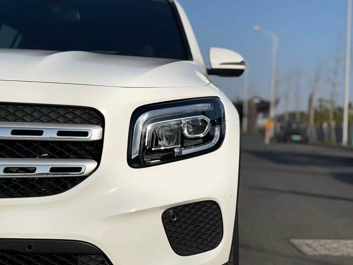 Фото 7 - Mercedes-Benz GLB-Class