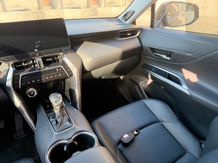 Фото 14 - Toyota Venza