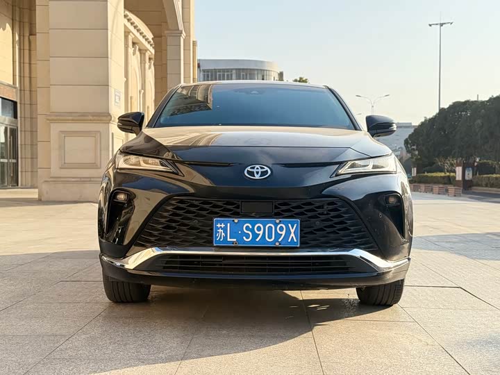 Фото 2 - Toyota Venza