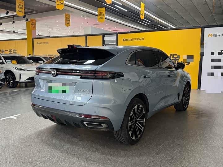 Фото 6 - Changan UNI-K Hybrid