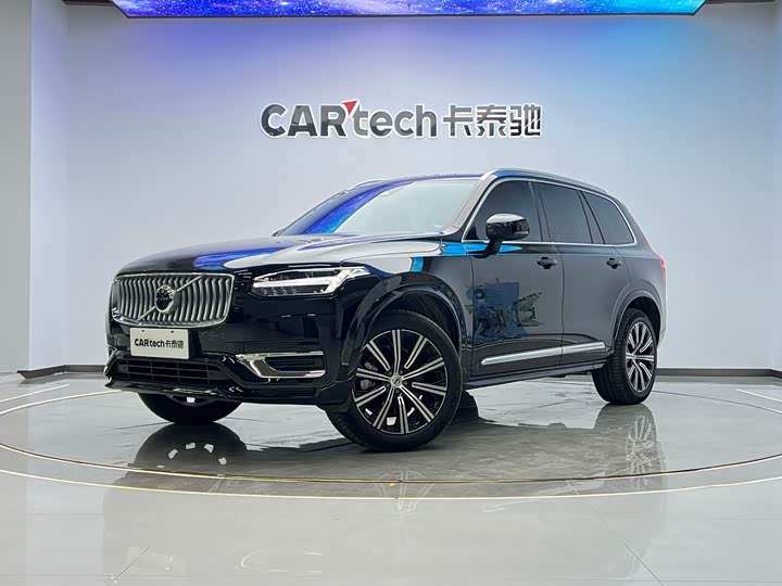 Фото 1 - Volvo XC90