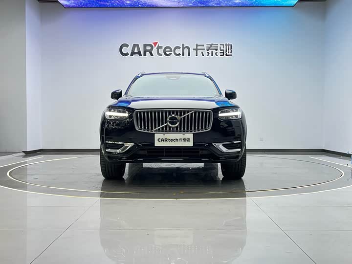 Фото 2 - Volvo XC90