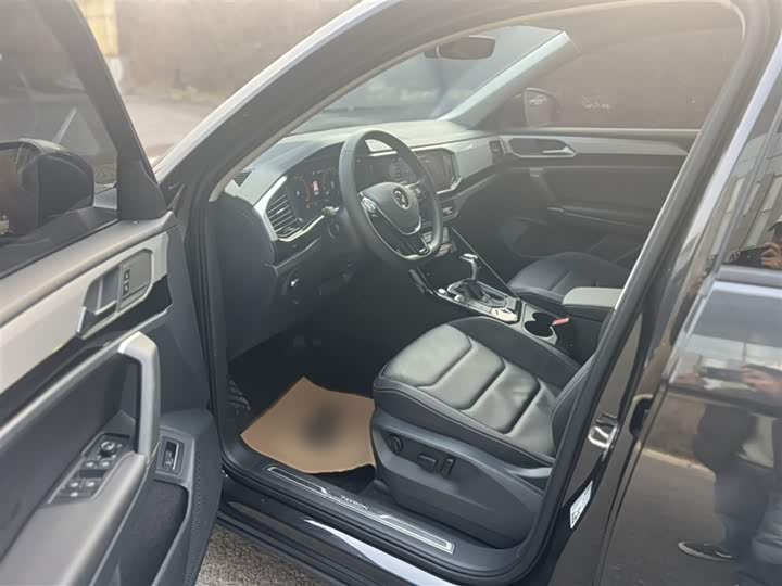 Фото 13 - Volkswagen Tayron