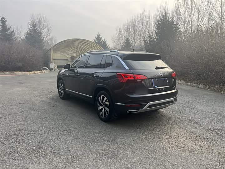 Фото 14 - Volkswagen Tayron