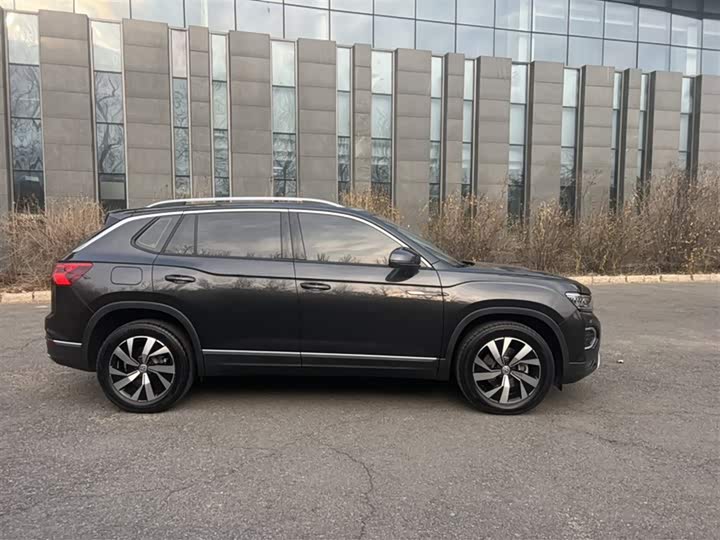 Фото 8 - Volkswagen Tayron