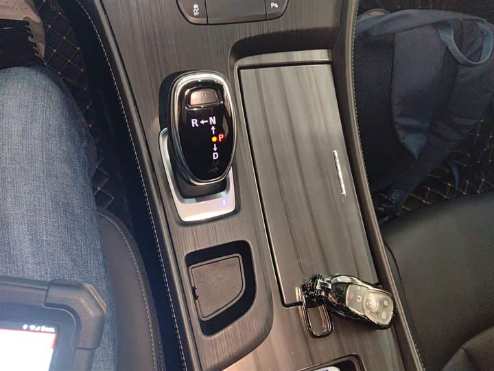 Фото 14 - Buick LaCrosse