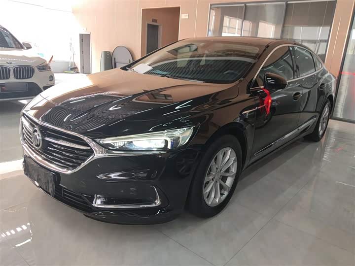 Фото 2 - Buick LaCrosse