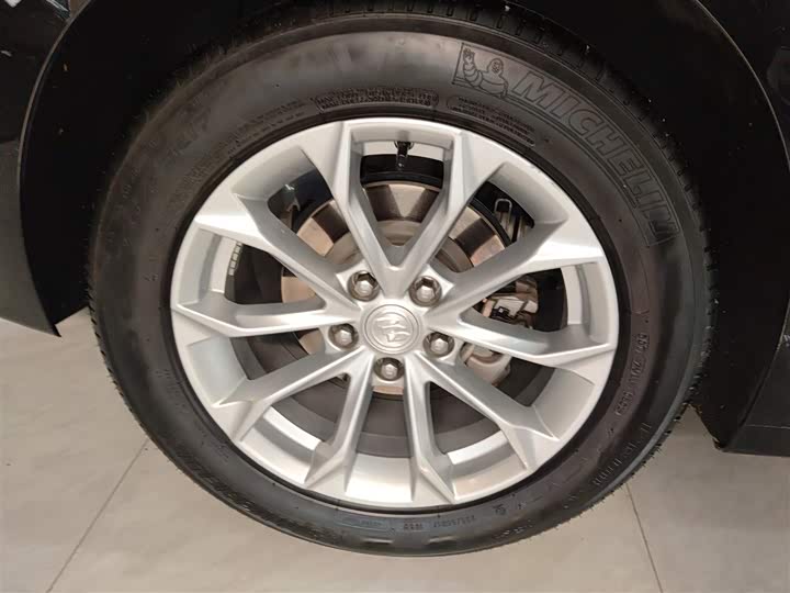 Фото 26 - Buick LaCrosse