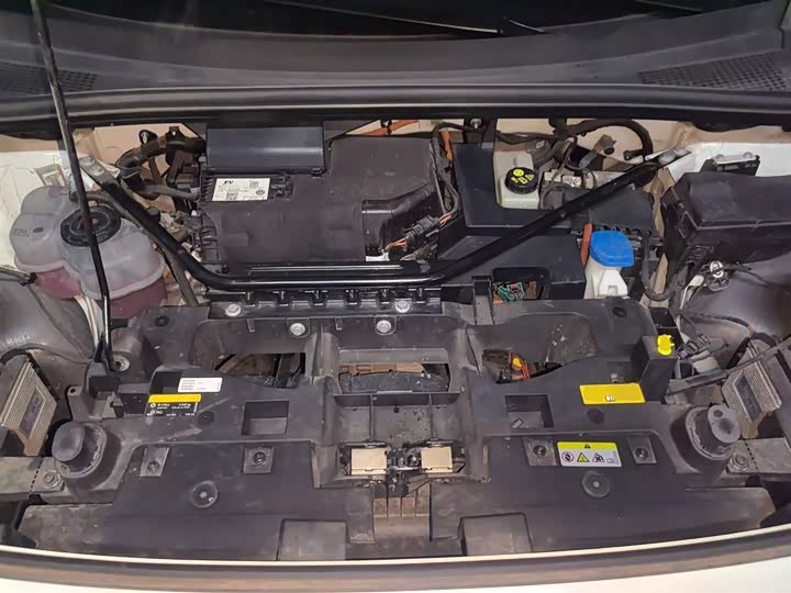 Фото 10 - Volkswagen ID.6 Crozz