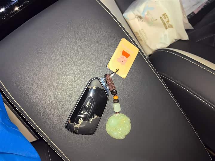 Фото 11 - Volkswagen ID.6 Crozz