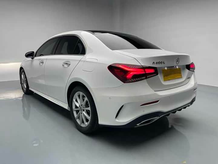 Фото 6 - Mercedes-Benz A-Class