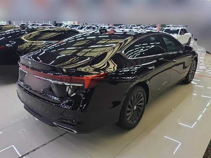 Фото 3 - Buick LaCrosse