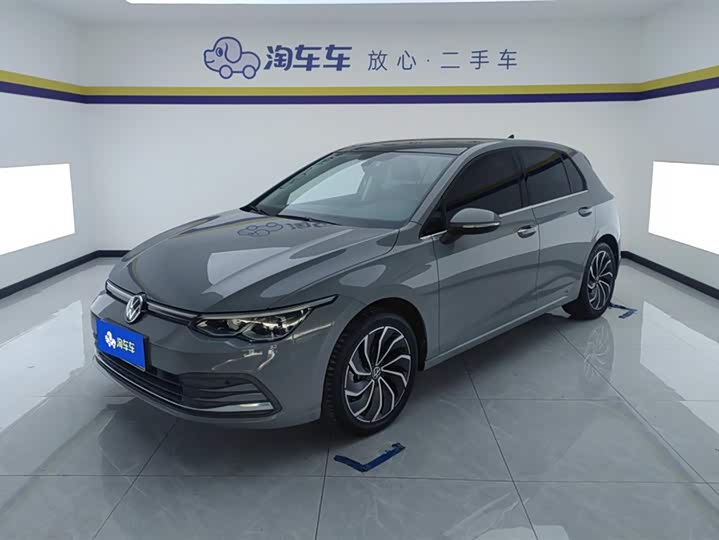 Фото 1 - Volkswagen Golf