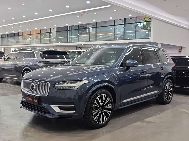 Фото 1 - Volvo XC90 Hybrid