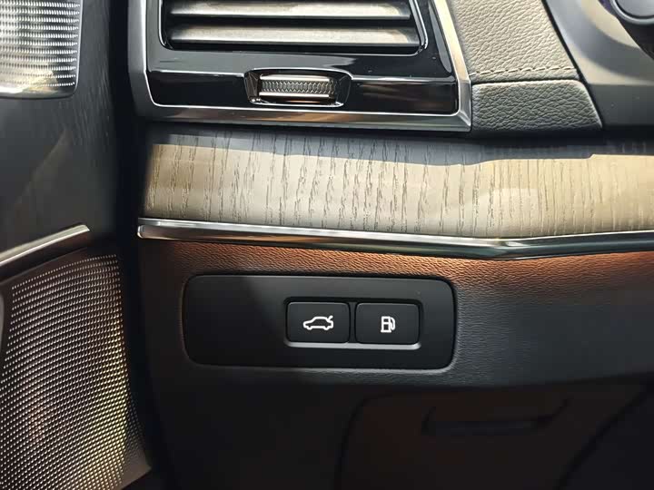 Фото 7 - Volvo XC90 Hybrid