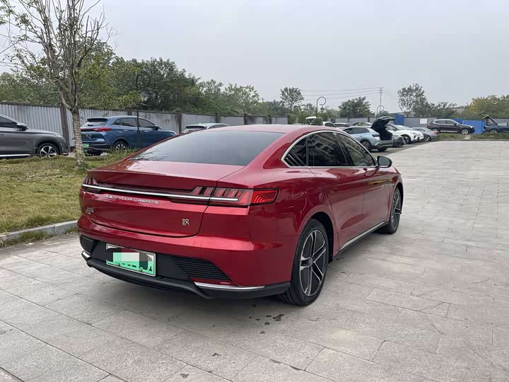 Фото 13 - BYD Han