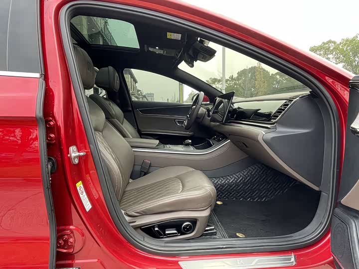 Фото 4 - BYD Han