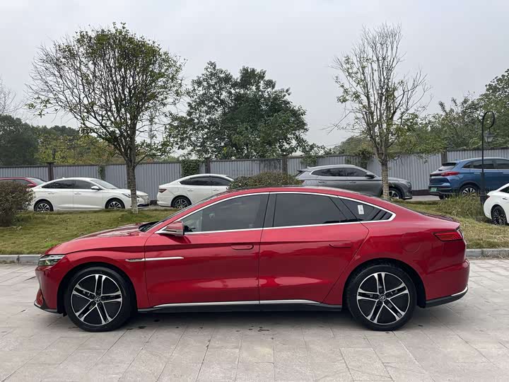 Фото 6 - BYD Han