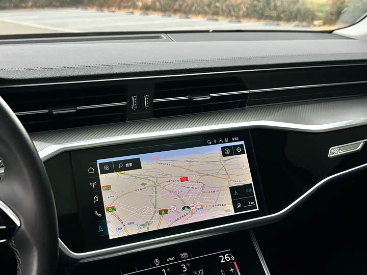 Фото 17 - Audi A6L