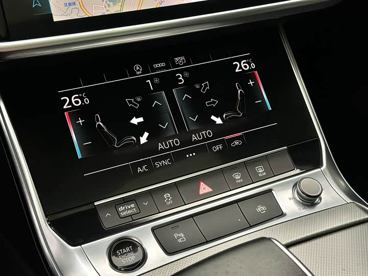 Фото 19 - Audi A6L