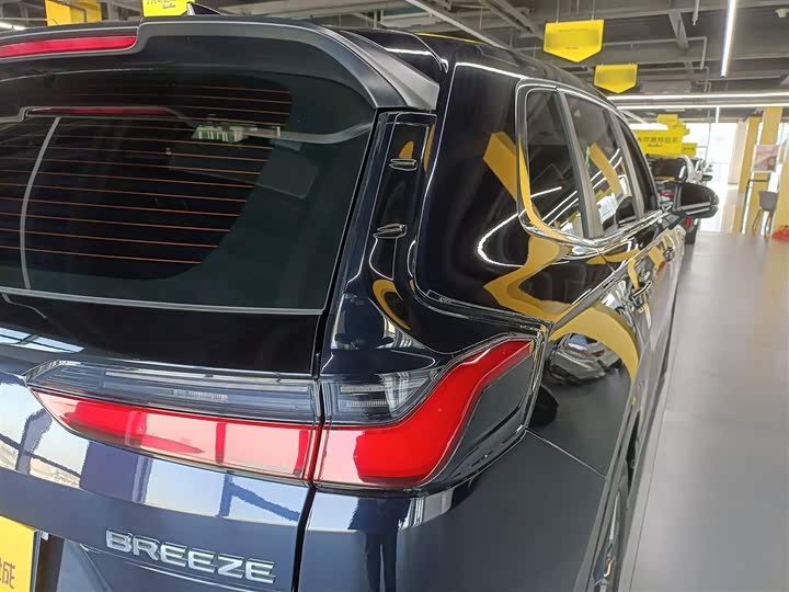 Фото 8 - Honda Breeze