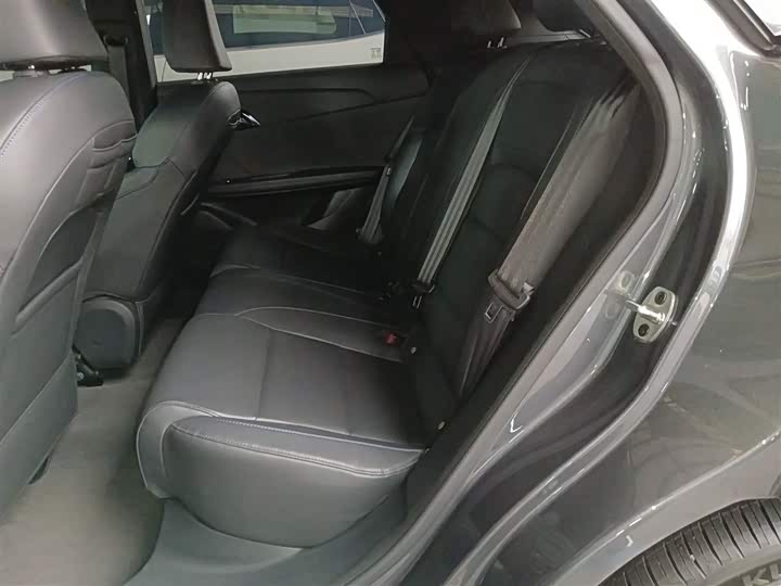 Фото 17 - MG Motor 4 EV