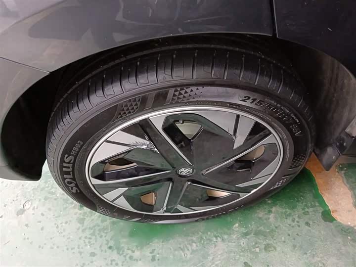 Фото 26 - MG Motor 4 EV