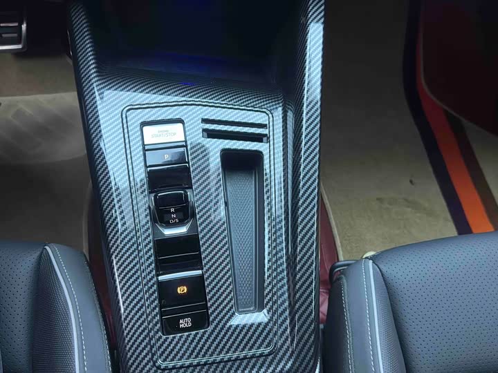 Фото 15 - Volkswagen Golf