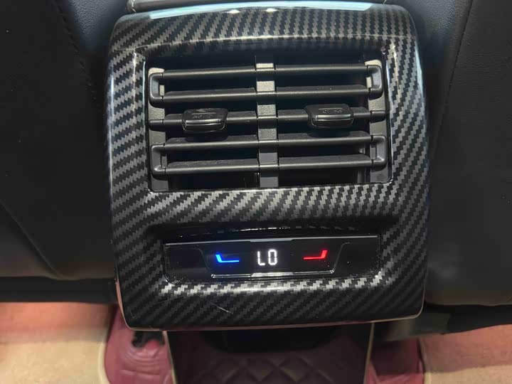 Фото 18 - Volkswagen Golf