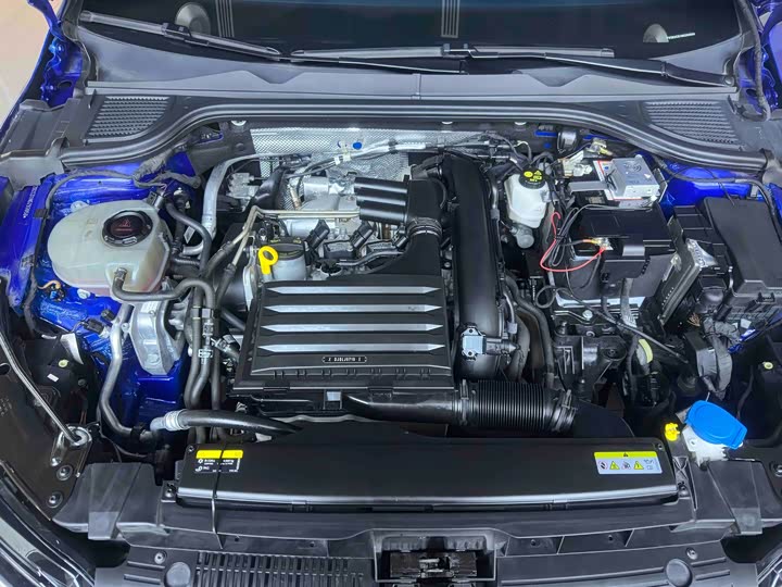 Фото 20 - Volkswagen Golf