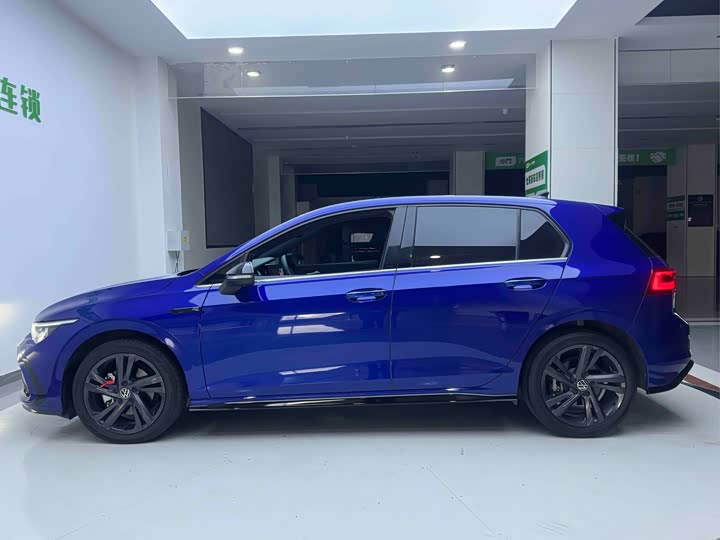 Фото 7 - Volkswagen Golf