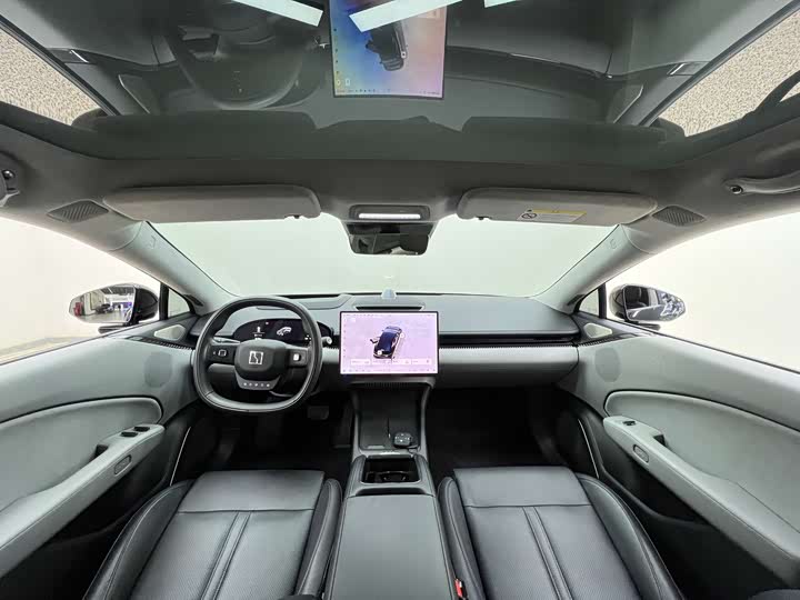 Фото 17 - Zeekr 007