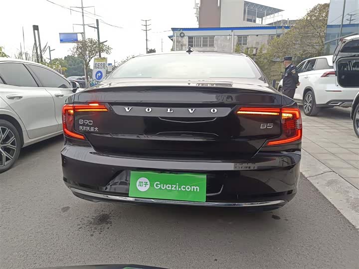 Фото 6 - Volvo S90