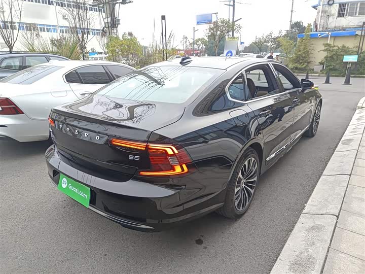 Фото 7 - Volvo S90