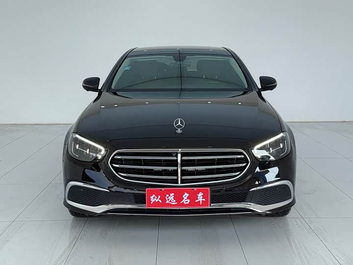 Фото 2 - Mercedes-Benz E-Class